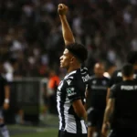«Το κεφάλι ψηλά ΠΑΟΚ!» (pic)_66bc617ea0004.webp