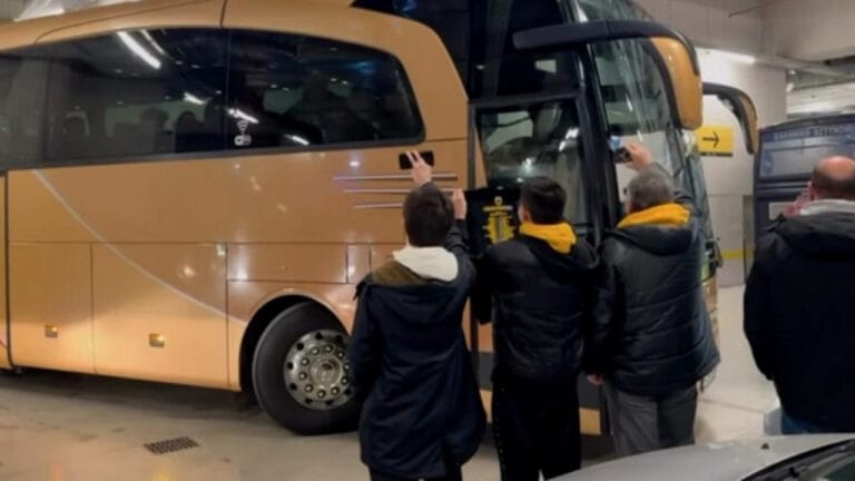 Αόρατοι… Αεκτσήδες στο πούλμαν του ΠΑΟΚ! (video)_677263323e752.jpeg