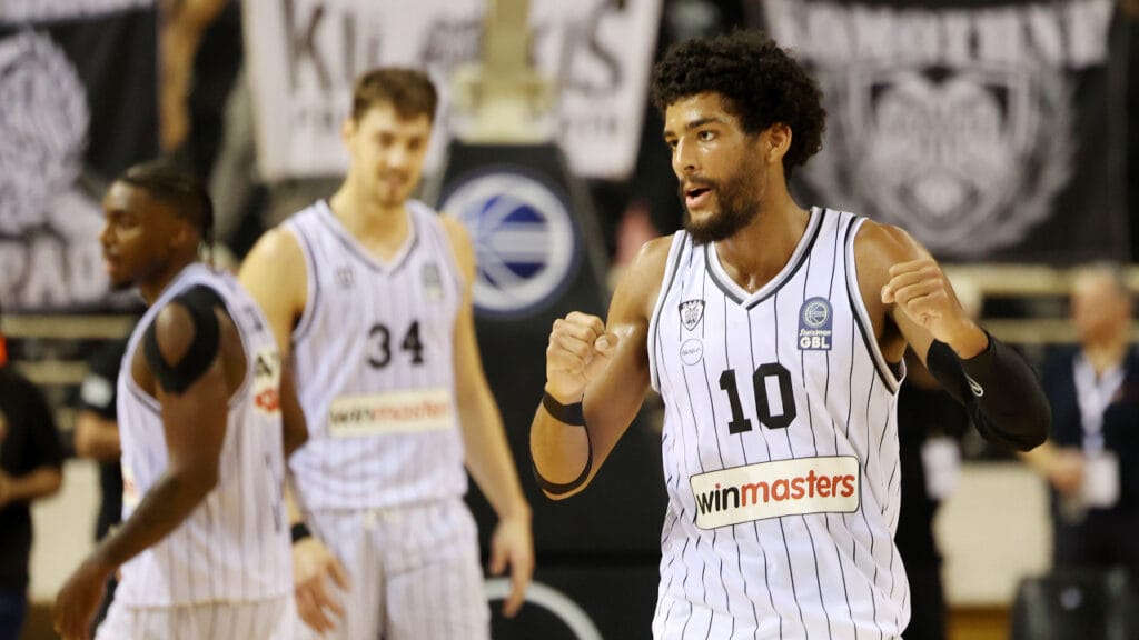 forrester-basket-aek-1-forrester-basket-aek-1