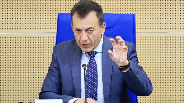 Βρούτσης: «Η πολιτεία σταματά να πληρώνει το VAR»_67711d675ef08.jpeg