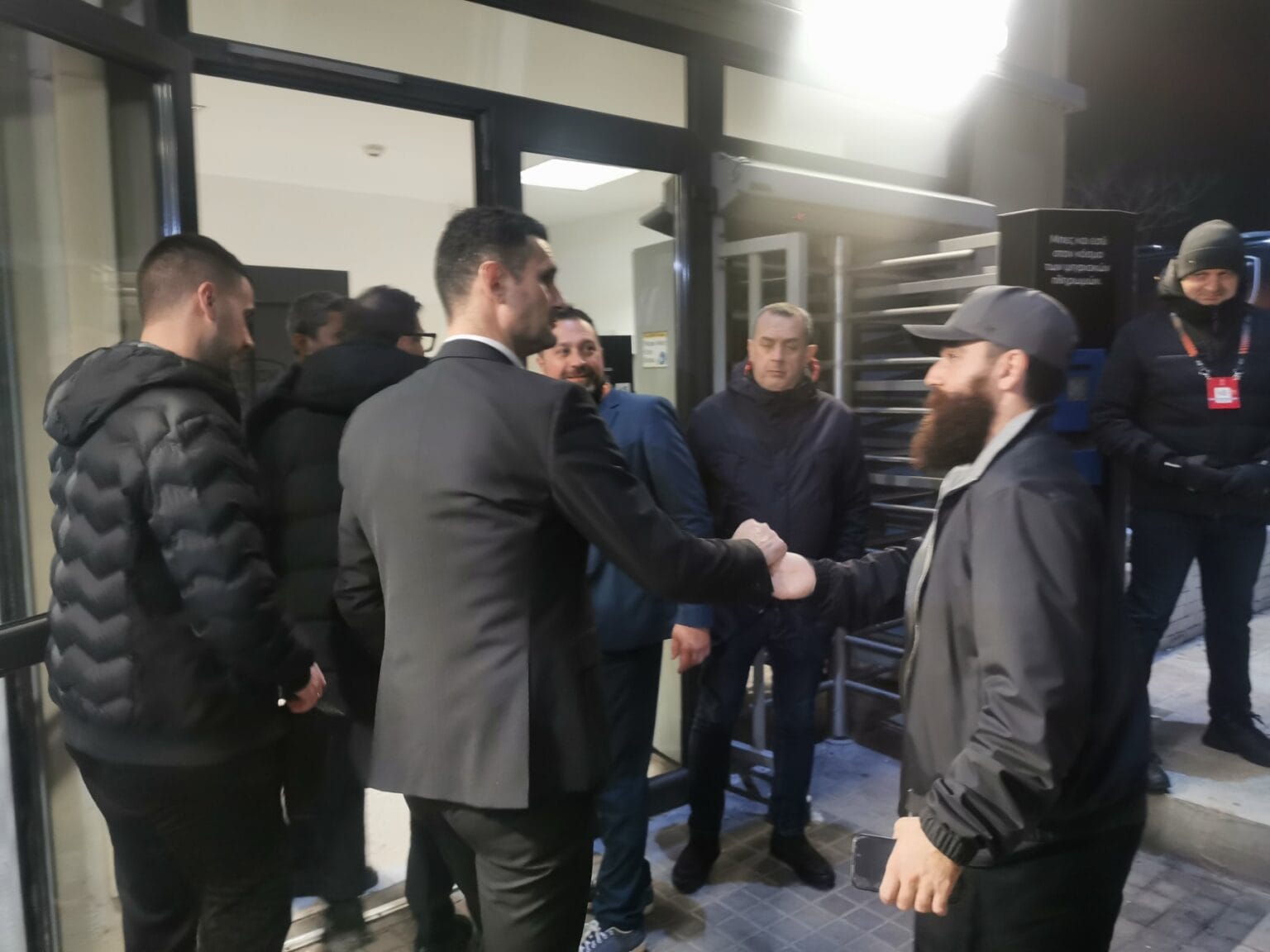 Αποχώρησαν μαζί Λουτσέσκου-Σαββίδης (video)_6792cc870d161.jpeg