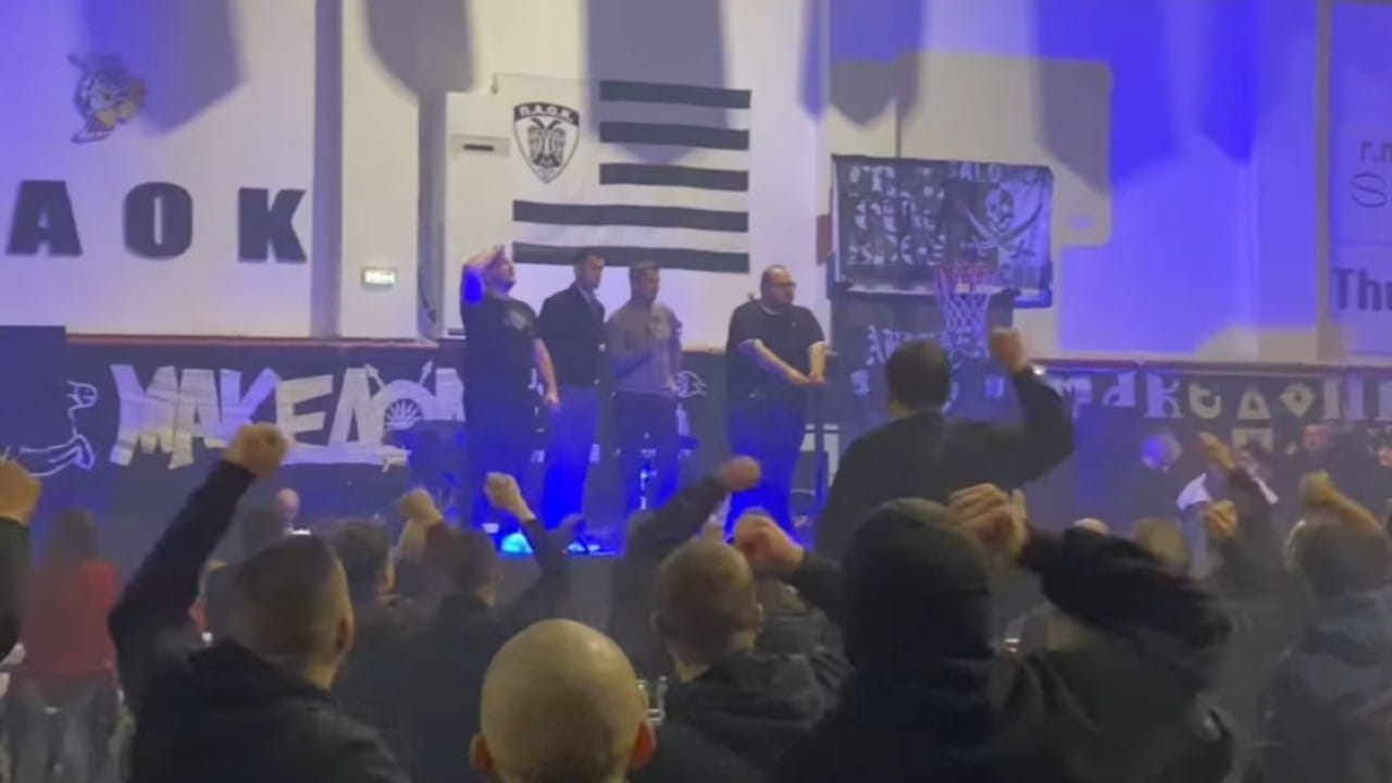 «Ασπρόμαυρο» πάρτι με Λουτσέσκου! (pics+videos)_678c0ac718a66.jpeg