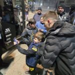 Πόλος έλξης οι παίκτες του ΠΑΟΚ στο Χαριλάου! (pics)_678d59eb639f0.jpeg