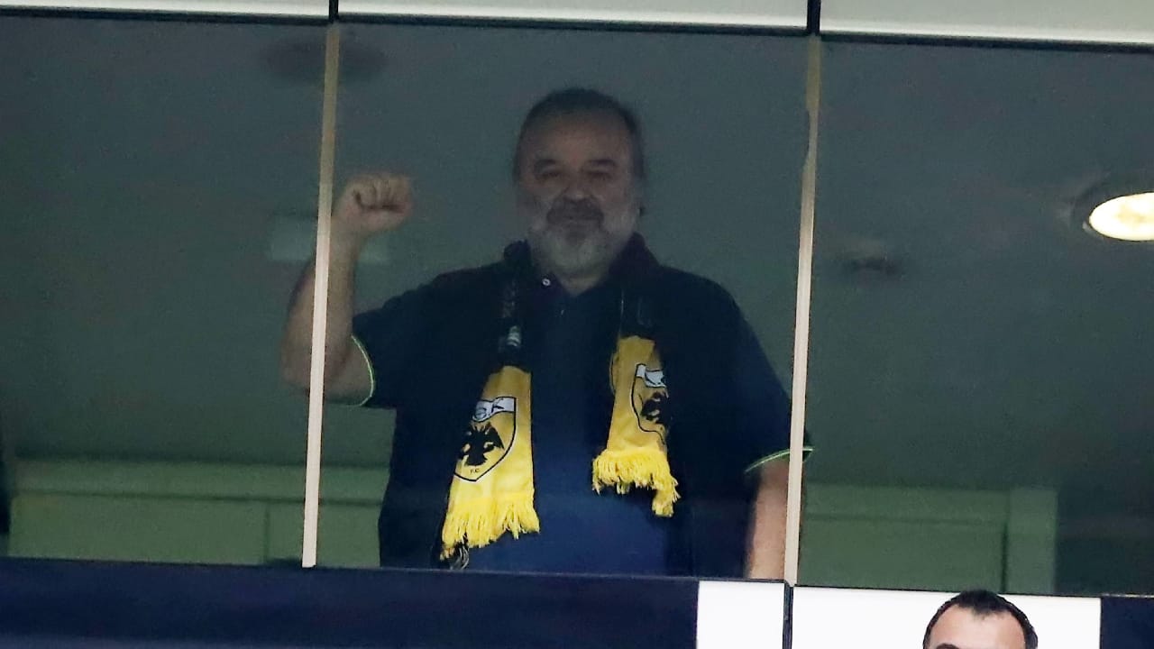 Πούλησε και… τρέλα ο Ηλιόπουλος (videos)_67803dabc8a05.jpeg