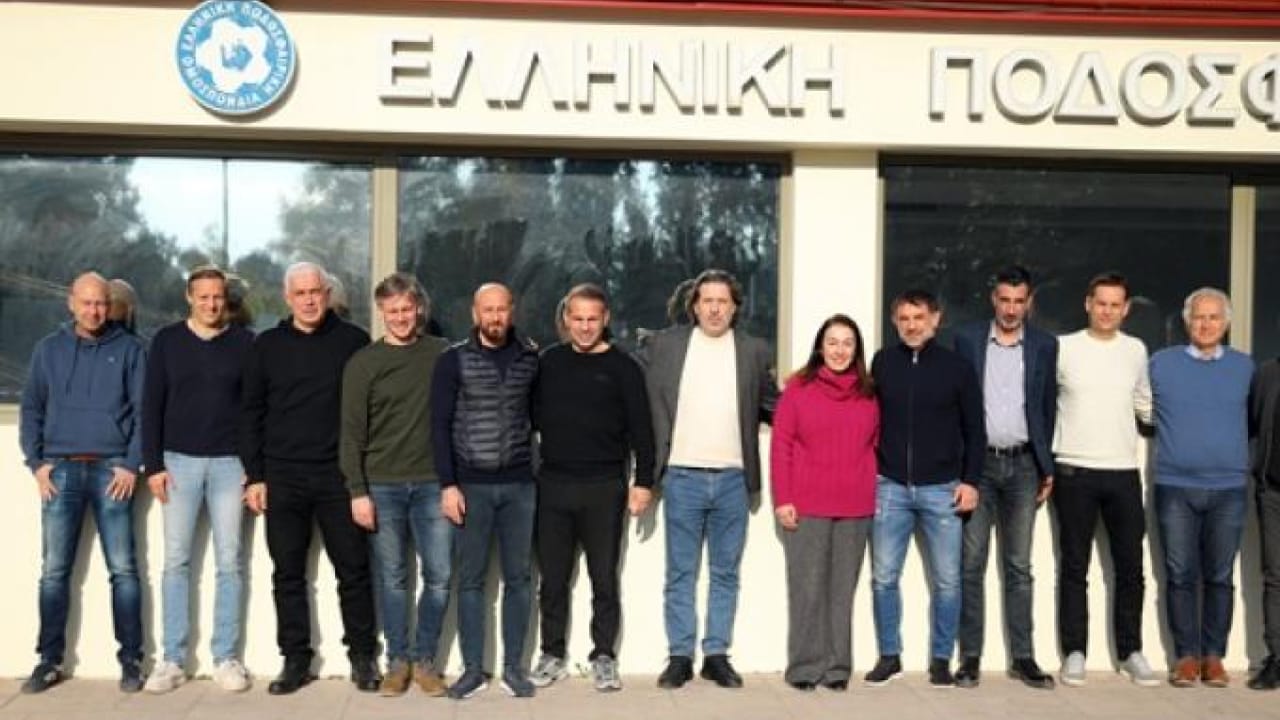Legends και τεχνικοί διευθυντές δίπλα στην ΕΠΟ_67be180bf18cd.jpeg
