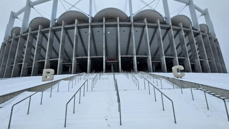 Στα «λευκά» η National Arena, πριν τον ΠΑΟΚ! (pics)_67b345b8ea0cf.jpeg
