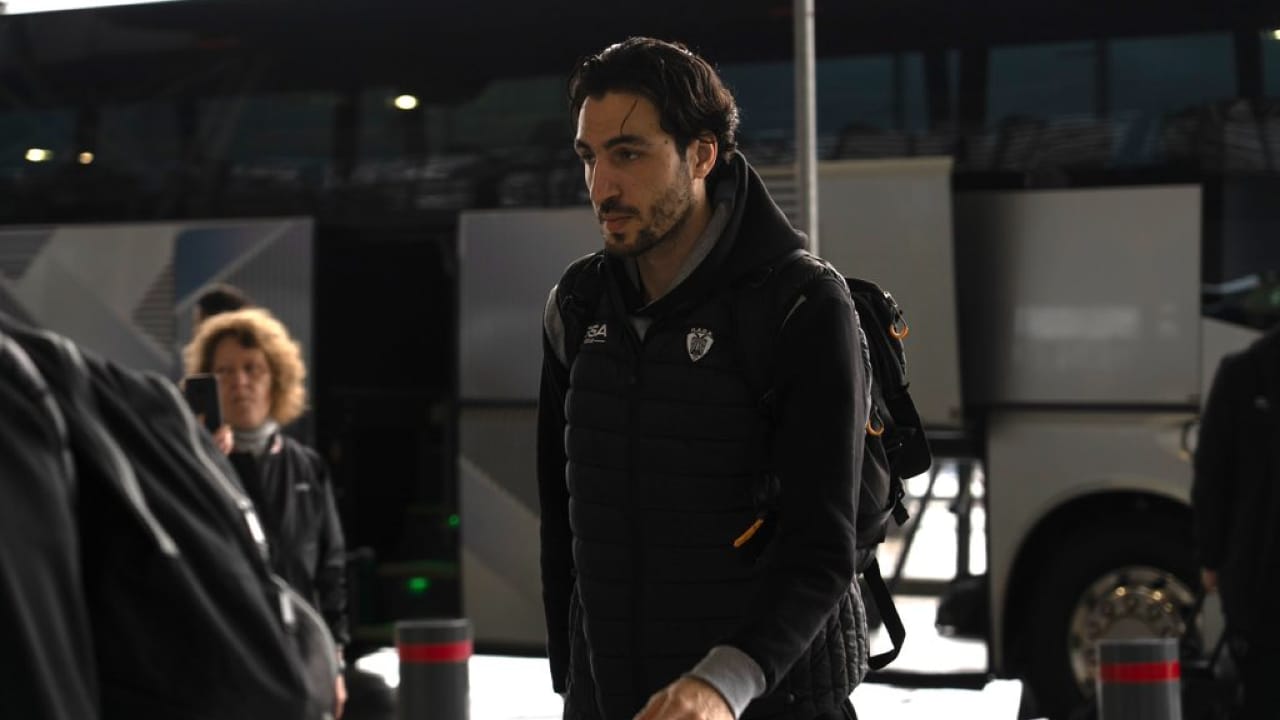 Τα «κλικ» της αναχώρησης του ΠΑΟΚ (pics)_67eb958160eda.jpeg