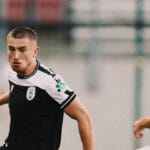 Έδειξε ποιος είναι με το… καλημέρα ο Κένι_68a19bee829ae.jpeg