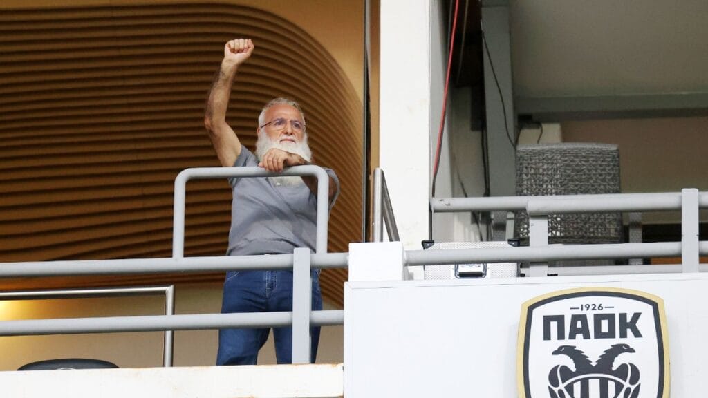 Στην Τούμπα ο Ιβάν Σαββίδης!_68ab575395d65.jpeg