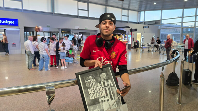 Ιδιαίτερη υποδοχή για τον Σάστρε! (pics-video)_68dc25e155392.jpeg