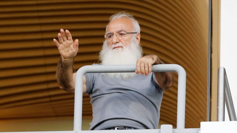 Αποθέωση για Ιβάν Σαββίδη στην Τούμπα (video)_68fe76404ce2e.jpeg