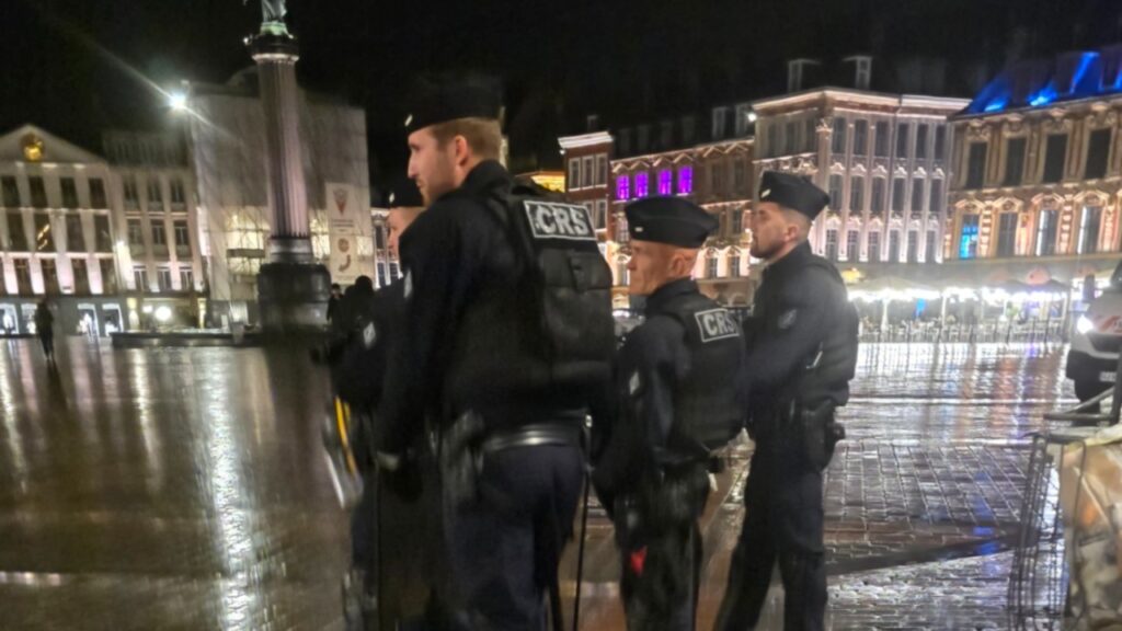 Αστυνομική παρουσία στη Λιλ (pic)_68f94306b696b.jpeg