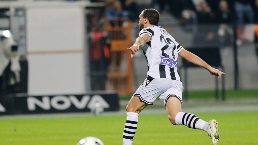 Ο κόσμος ξεχώρισε τον Οζντόεφ!_6900a8bd4ce4b.jpeg