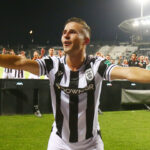 Οι «ασπρόμαυρες» ευχές στον Πέλκα! (pic)_68fe0a6f8bd3b.jpeg