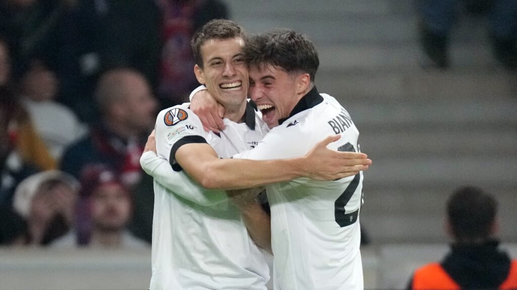 Οπαδός έγραψε λαϊκό τραγούδι για τον Κωνσταντέλια (video)_69009aacad787.jpeg