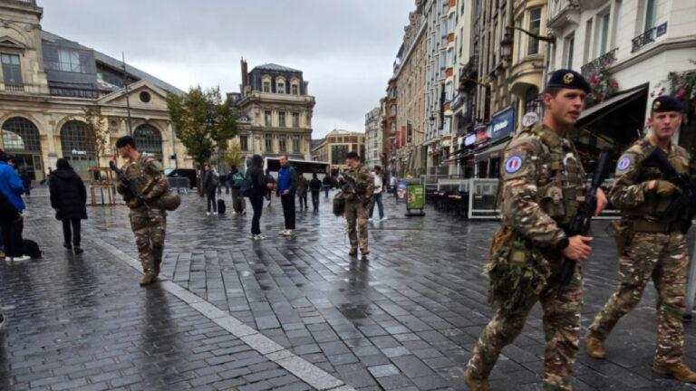 Βγήκε μέχρι και ο… στρατός στο Λιλ! (pics)_68f9fe8511578.jpeg