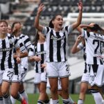 «Ασπρόμαυρες» κοριτσάρες διέλυσαν την ΑΕΚ! (videos)_690f4a0fccddd.jpeg
