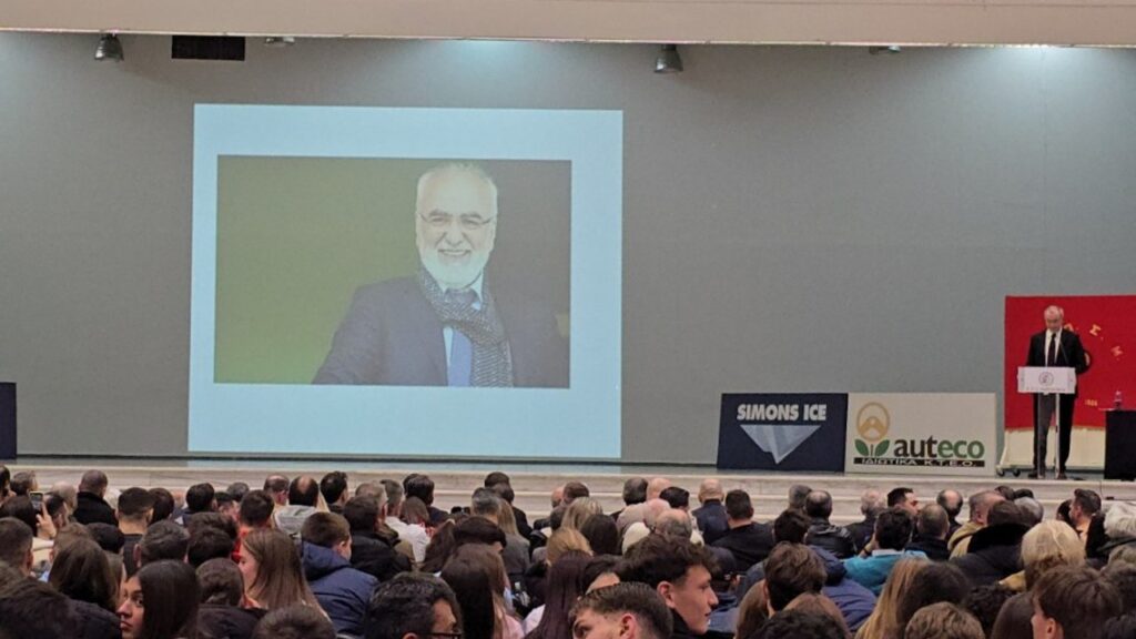 Αποθέωση για Ιβάν Σαββίδη στη γιορτή της ΕΠΣΜ_699607f6e5632.jpeg