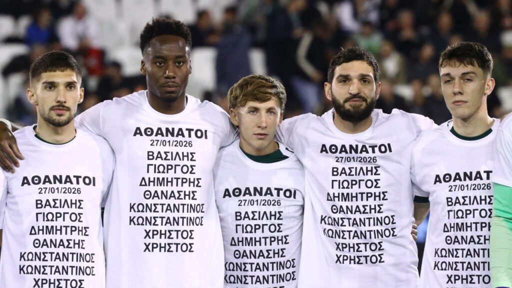 Συγκίνηση στη Λεωφόρο για τα αδικοχαμένα «αετόπουλα»! (videos)_698394157a223.jpeg