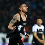 Το βραβείο στα χέρια του Γιακουμάκη (video)_69bbf543a514f.jpeg
