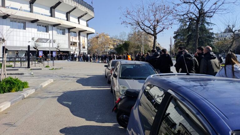 Τρέλα για τη φανέλα του αιώνα! (pic)_69a443b428274.jpeg