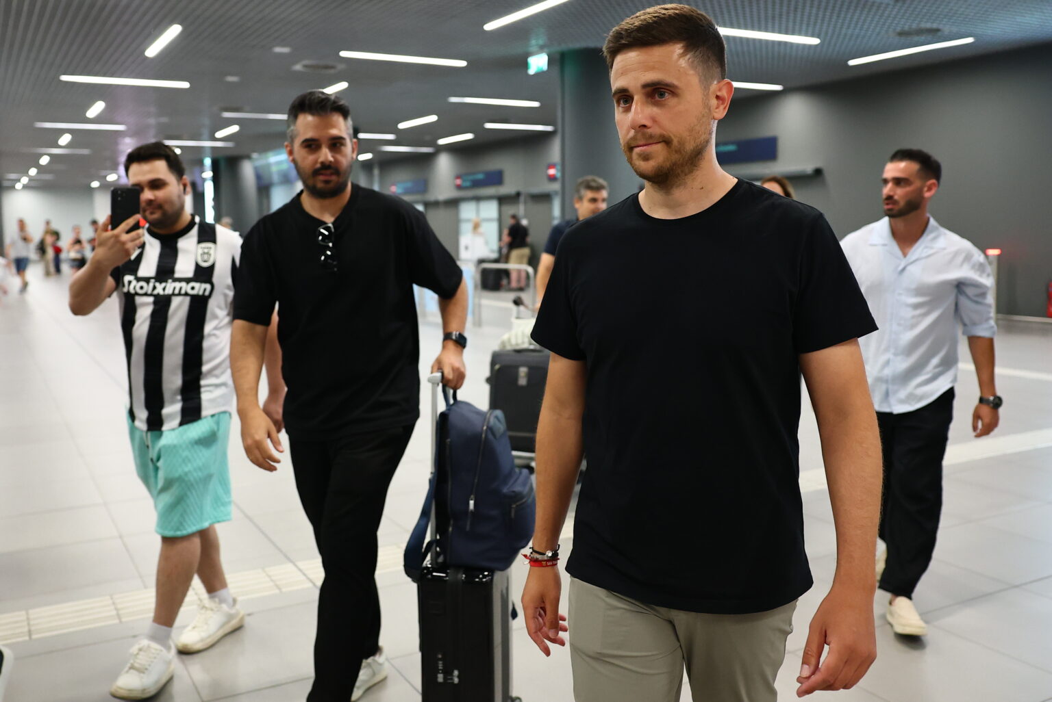 «Ασπρόμαυρος» και με τη βούλα ο Λίσι! (video)_6a394f3037bbe.jpeg