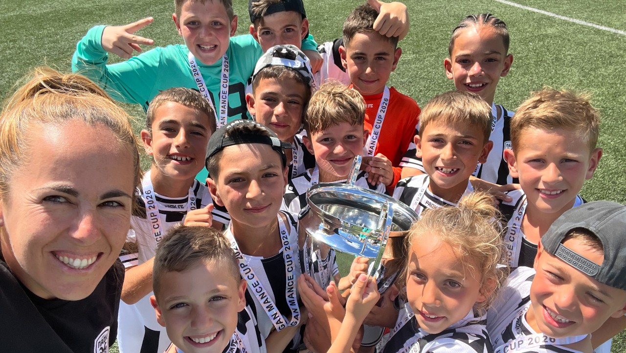 To σήκωσαν τα ΠΑΟΚτσάκια στη Σερβία (video)_6a2fc17644160.jpeg