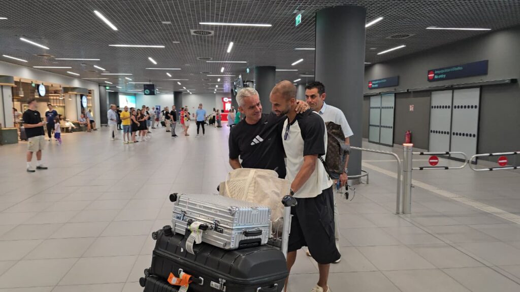 Η… υποδοχή στον Χατζηδιάκο (pics+vid)_6a59084240f72.jpeg