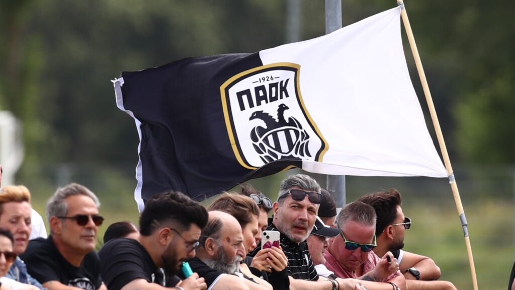Κάνει αισθητή την παρουσία του ο κόσμος του ΠΑΟΚ! (video)_6a490646c5727.jpeg