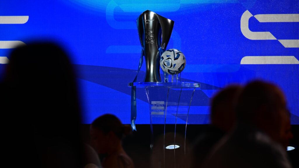 Super League: Όλο το πρόγραμμα της χρονιάς_6a593289d1fe1.jpeg
