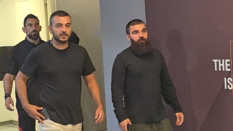 Αποχώρησαν από την Τούμπα Γιώργος και Νίκος Σαββίδης (videos)_6a876693908a8.jpeg