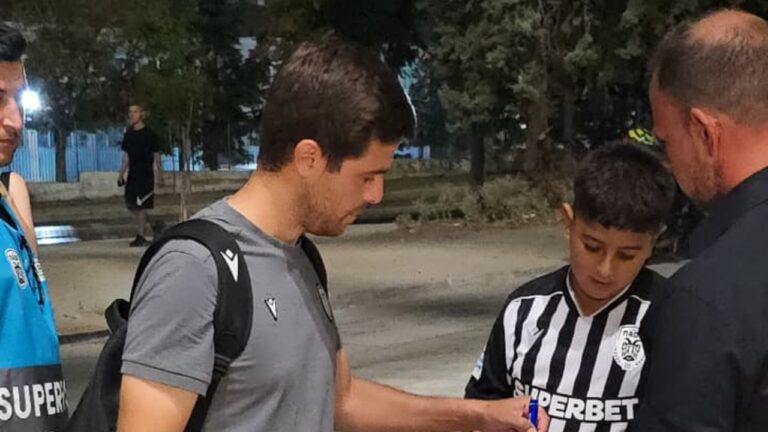 Πόλος έλξης στην Τούμπα ο Λίσι (pic+video)_6a8b5fc54bcb9.jpeg
