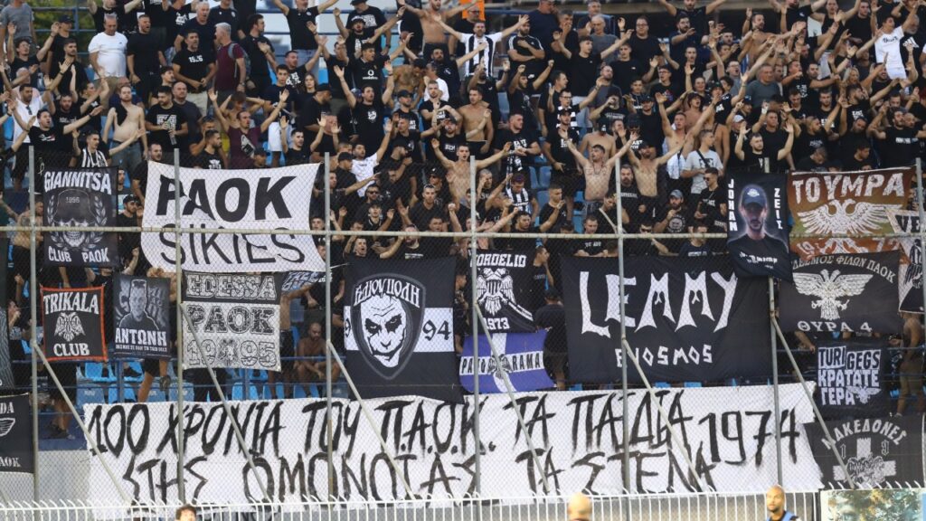 Το ασπρόμαυρο πάρτι στην Αθήνα (video)_6a95b12c0a6db.jpeg