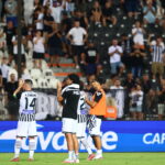 Ζεστό χειροκρότημα και «εσύ θα προκριθείς» στην Τούμπα (video)_6a74e71710490.jpeg