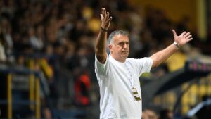 Έφταιξε η διαιτησία στον Αναστασίου!_6ab043b32bb5f.jpeg